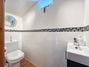 Photo 33- click for photo gallery